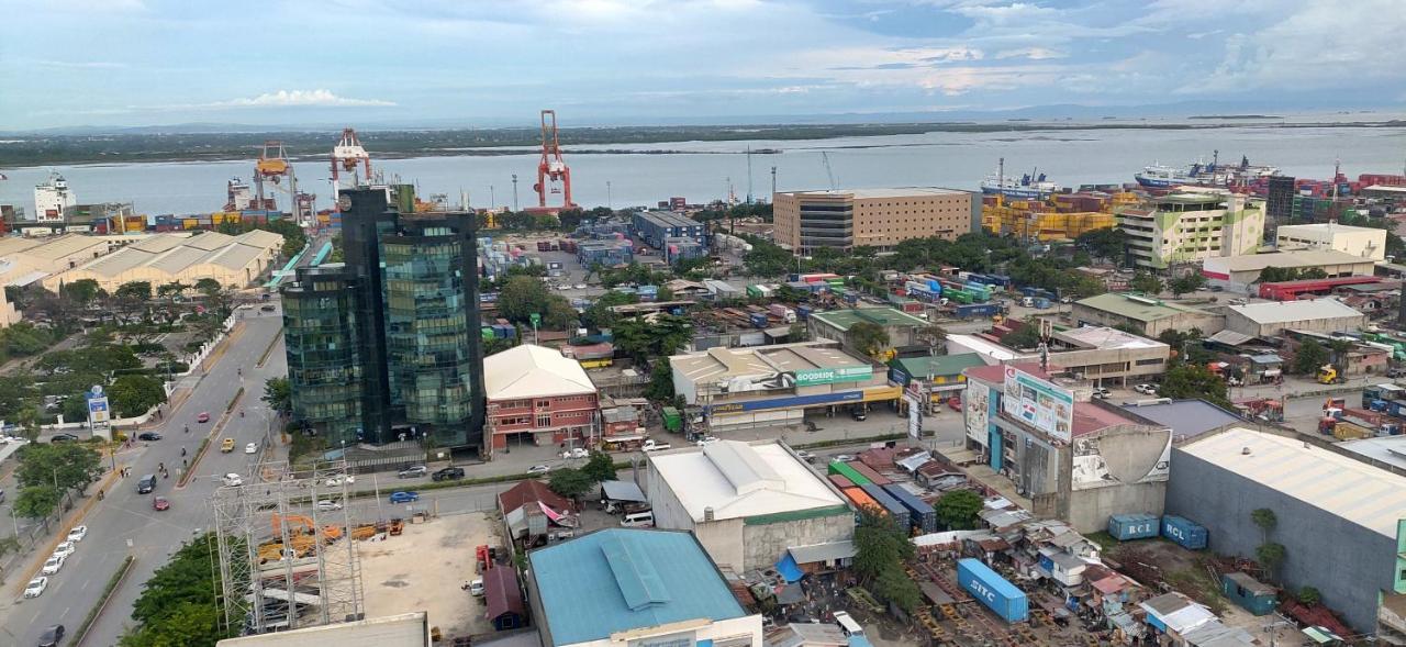 Sunvida Tower Stays Across Sm City Cebu Buitenkant foto