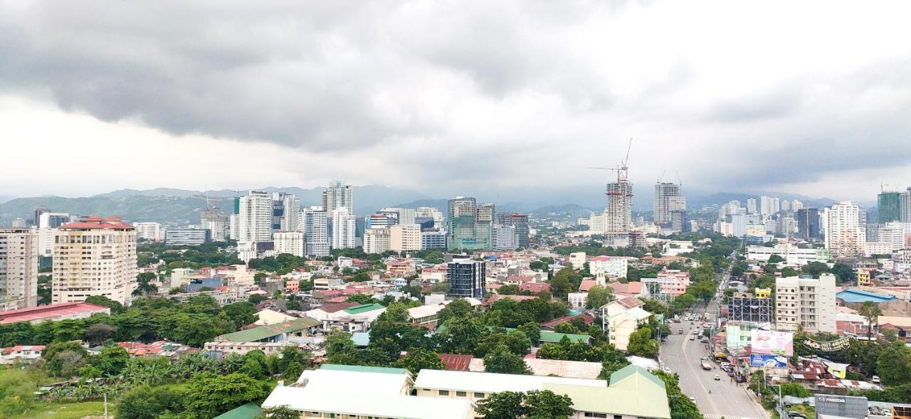 Sunvida Tower Stays Across Sm City Cebu Buitenkant foto